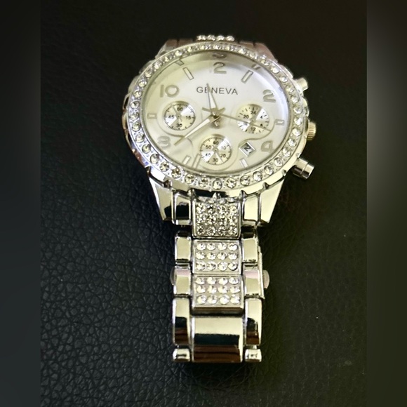 Ladies Geneva watch - Picture 6 of 8